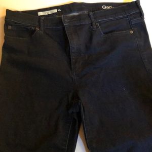 Gap True Skinny Jeans -2 pairs!